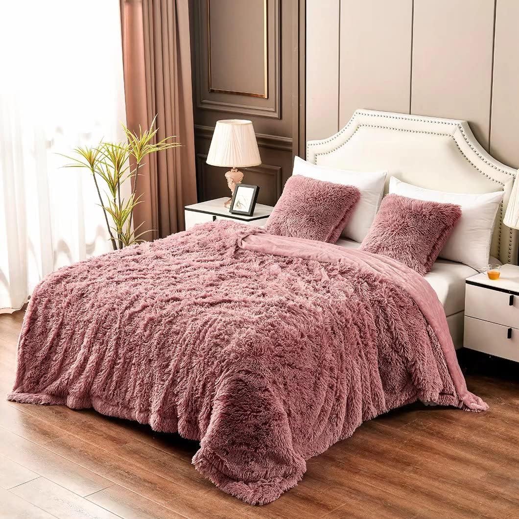 YUSOKI Pink King Faux Fur Blanket,2 Layers,90x104,Without Pillows Big Soft Plush Fuzzy Large Warm Fluffy Blanket for Bed