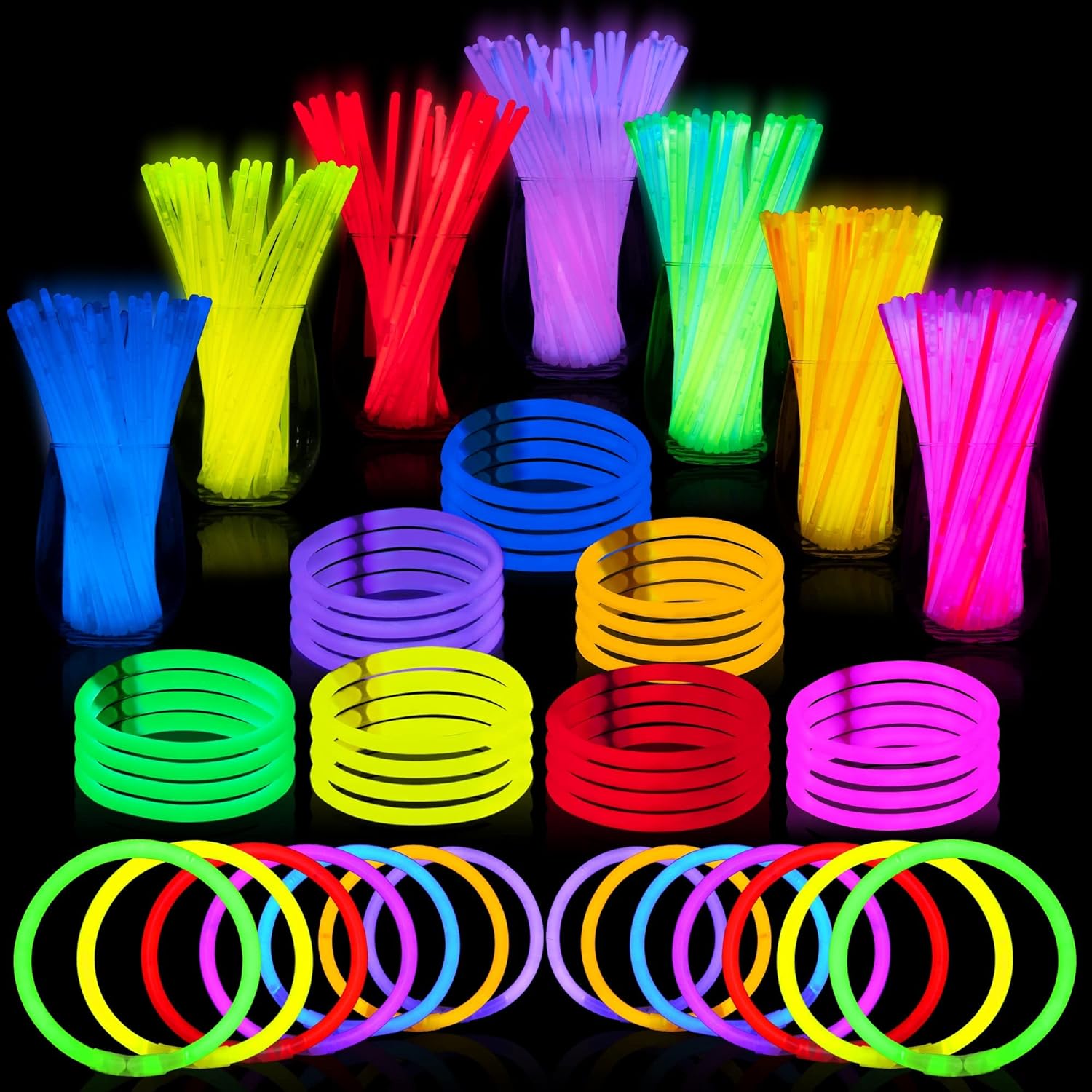 JOYIN Glow Sticks Bulk 400 8 Glowsticks ; Glow Stick Bracelets; Glow Necklaces; Glow in The Dark, July 4th, Christmas, Halloween Party Supplies Pack, Football Party Supplies