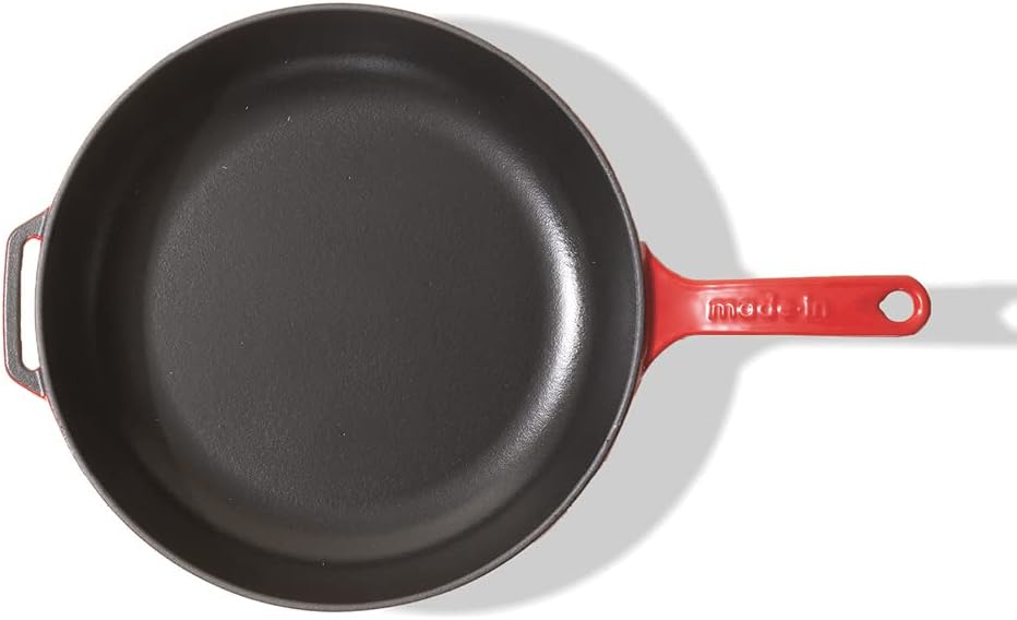 Made In Cookware - Enameled Cast Iron Skillet - Red - Exceptional Heat Retention & Durability - Professional Cookware France - Induction Compatible