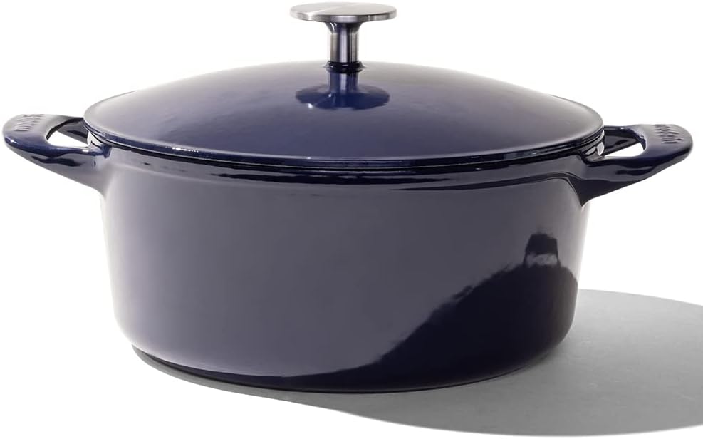 Made In Cookware - Dutch Oven 5.5 Quart - Blue - Enameled Cast Iron - Exceptional Heat Retention & Durability - Professional Cookware - Made in France - Induction Compatible