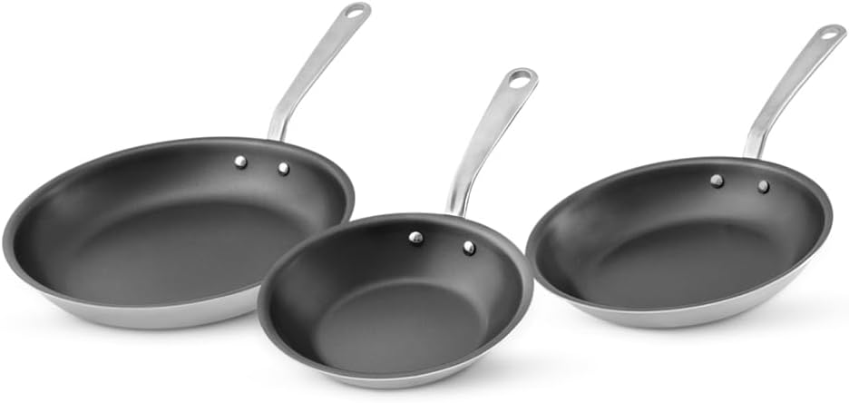 Made In Cookware - Non Stick 3 Piece Frying Pan Set (Includes 8,10,12) - 5 Ply Stainless Clad - Professional Cookware Italy - Induction Compatible - (Graphite)