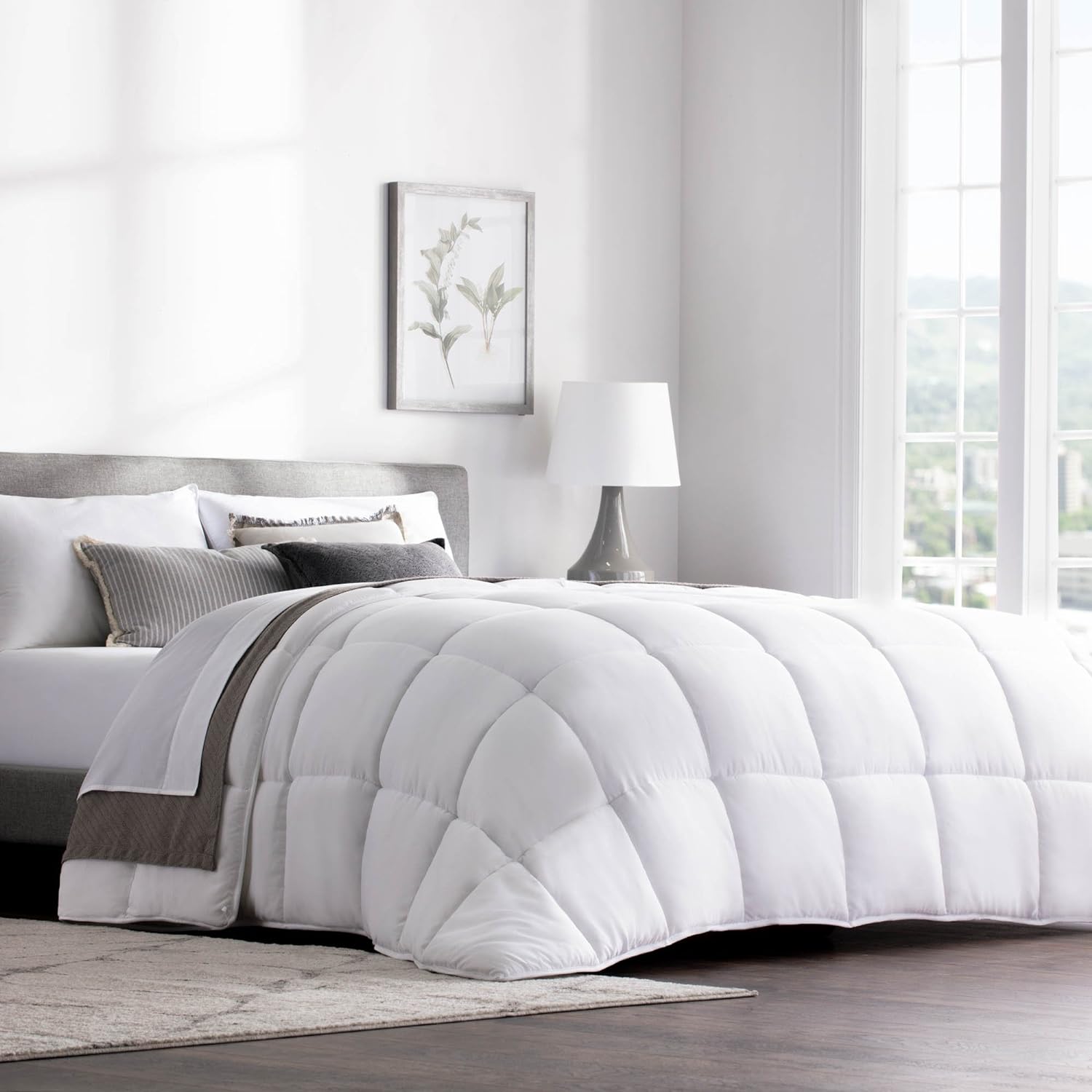 WEEKENDER Comforter Duvet Insert Oversized King White Quilted Down Alternative All Season Microfiber - Oversized King - Box Stitched