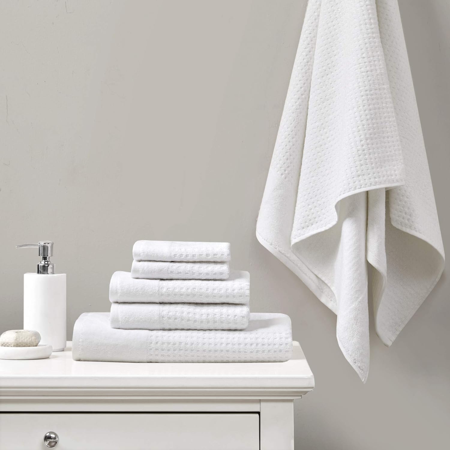 Madison Park Spa Waffle 100% Cotton Luxurious Towel Set, Premium Texture Waffle Weave, Highly Absorbent, Quick Dry, Hotel & Spa Quality Wash Clothes for Bathroom, Assorted Sizes, White 6 Piece