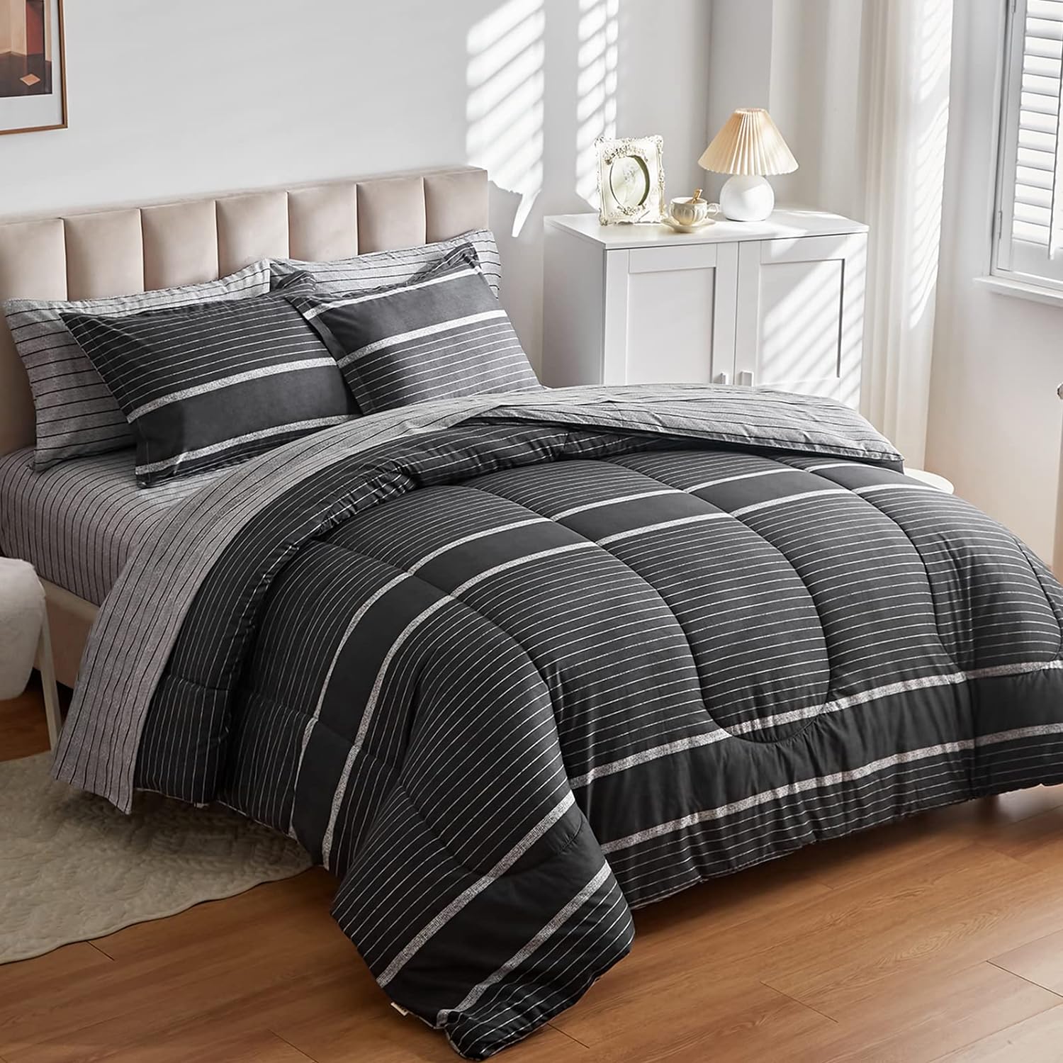 Flysheep Ombre Boho Striped Bed in a Bag 7 Pieces Queen Size, White Striped on Black Dark Gray Comforter Sheet Set (1 Comforter, 1 Flat Sheet, 1 Fitted Sheet, 2 Pillow Shams, 2 Pillowcases)