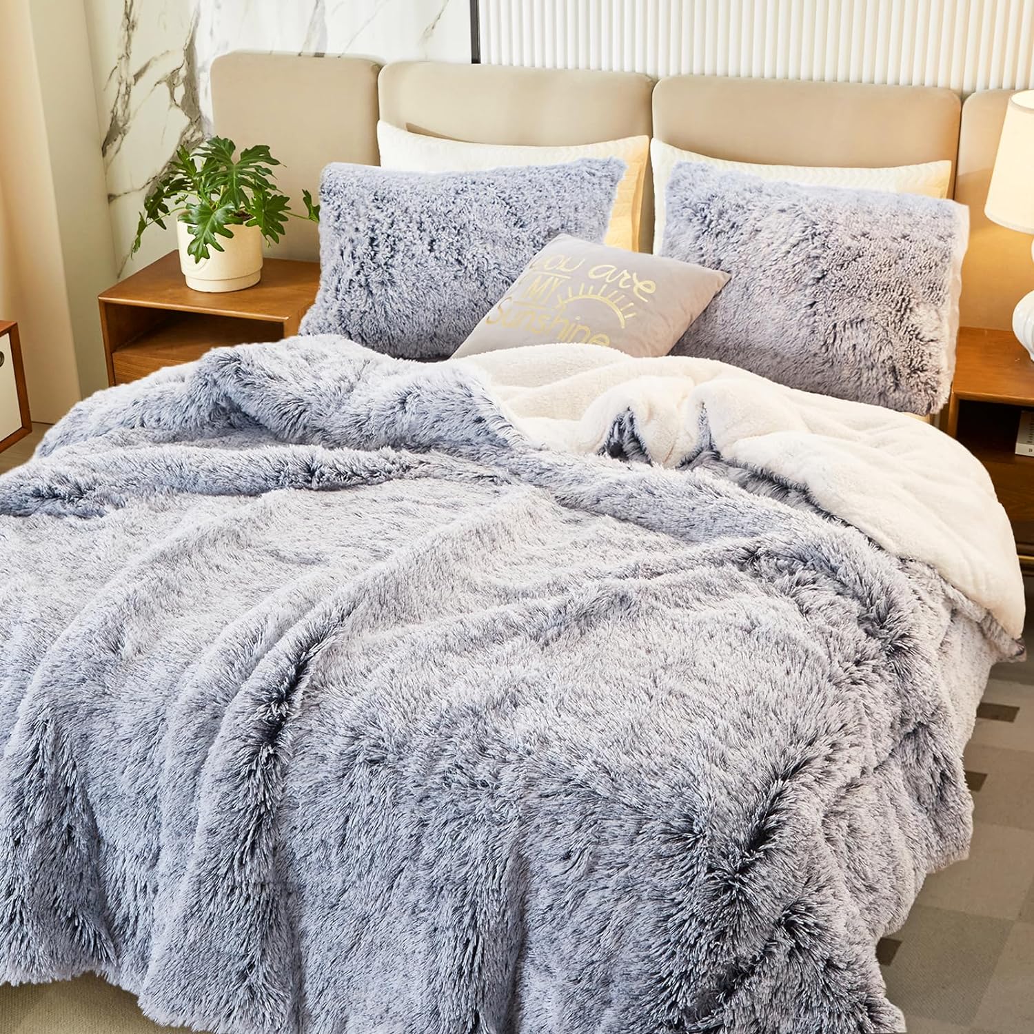 Luxury Faux Fur Shaggy Fluffy Comforter Set Full/Queen Size Mixed Gray and White Long Hair, 3 Pieces Plush Flannel Sherpa Backing Reversible Soft Microfiber Bedding Set Super Warm for Winter