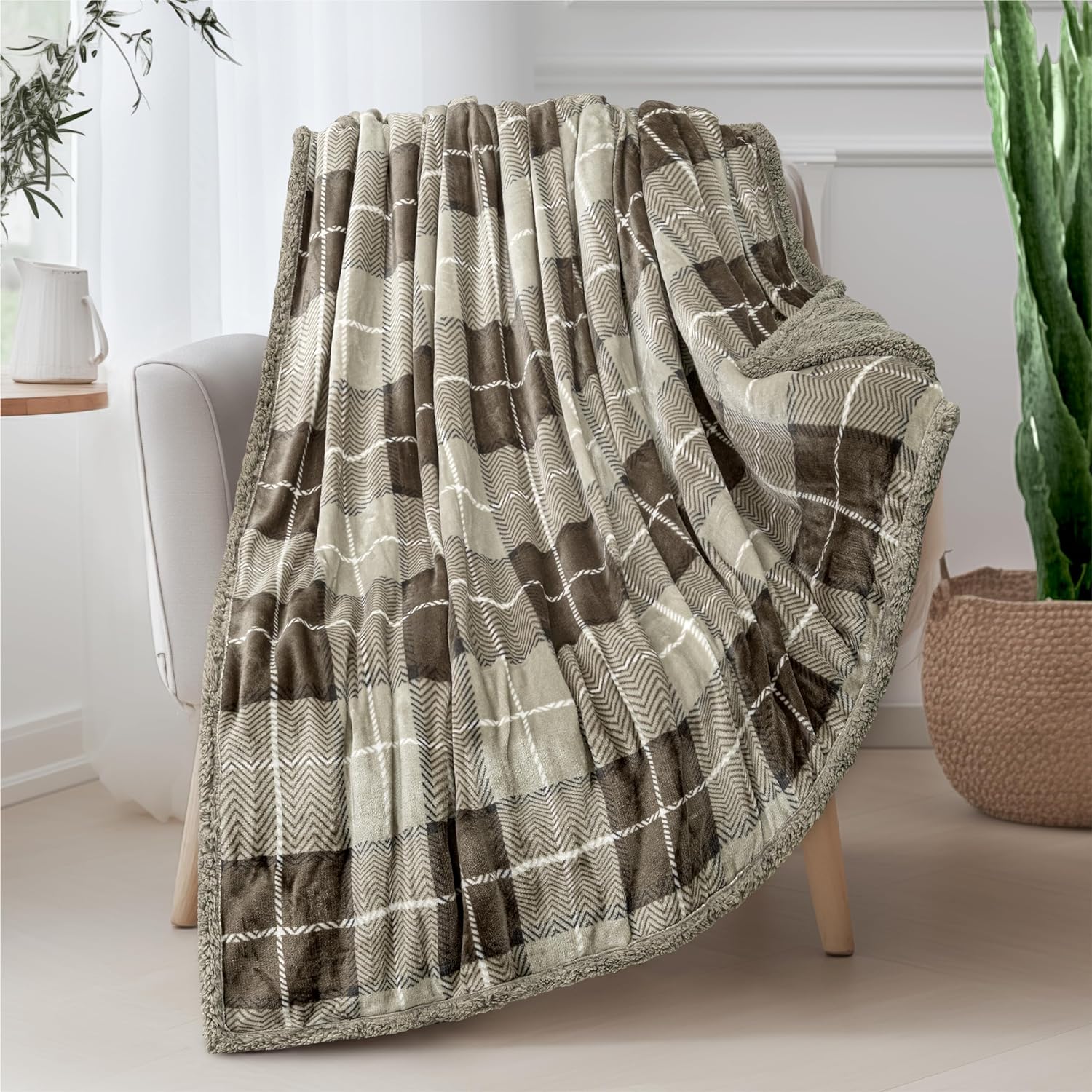 PAVILIA Taupe Plaid Sherpa Throw Blanket for Couch, Super Soft Light Brown Flannel Blanket & Throws for Bed Sofa, Plush Warm Cozy Fall Blanket, Reversible Fuzzy Decorative Fleece Gift Throw, 50x60