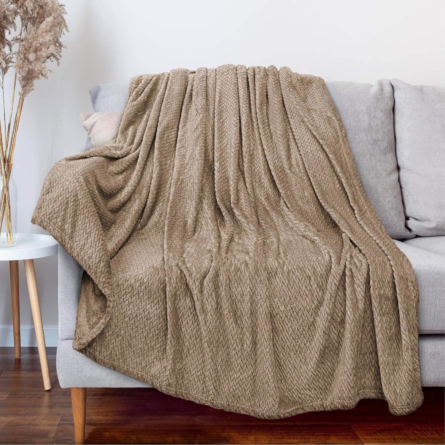 PAVILIA Soft Fleece Taupe Tan Throw Blanket for Couch, Lightweight Plush Warm Blankets for Bed, Fuzzy Cozy Flannel Blanket Throw for Sofa, Travel, Jacquard Pattern, Taupe/Camel, 50x60 inch