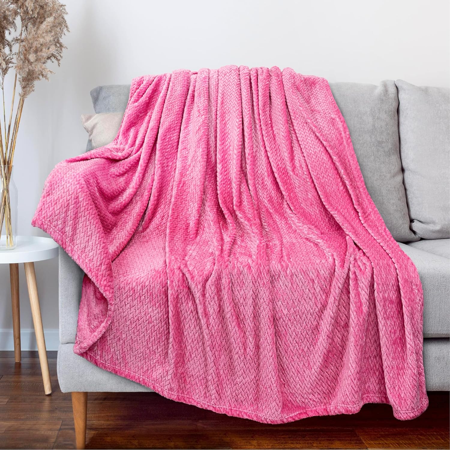 PAVILIA Soft Fleece Hot Pink Throw Blanket for Couch, Lightweight Plush Warm Blankets for Bed, Fuzzy Cozy Flannel Blanket Throw for Sofa, Travel, Jacquard Pattern, Hot Pink, 50x60 inch