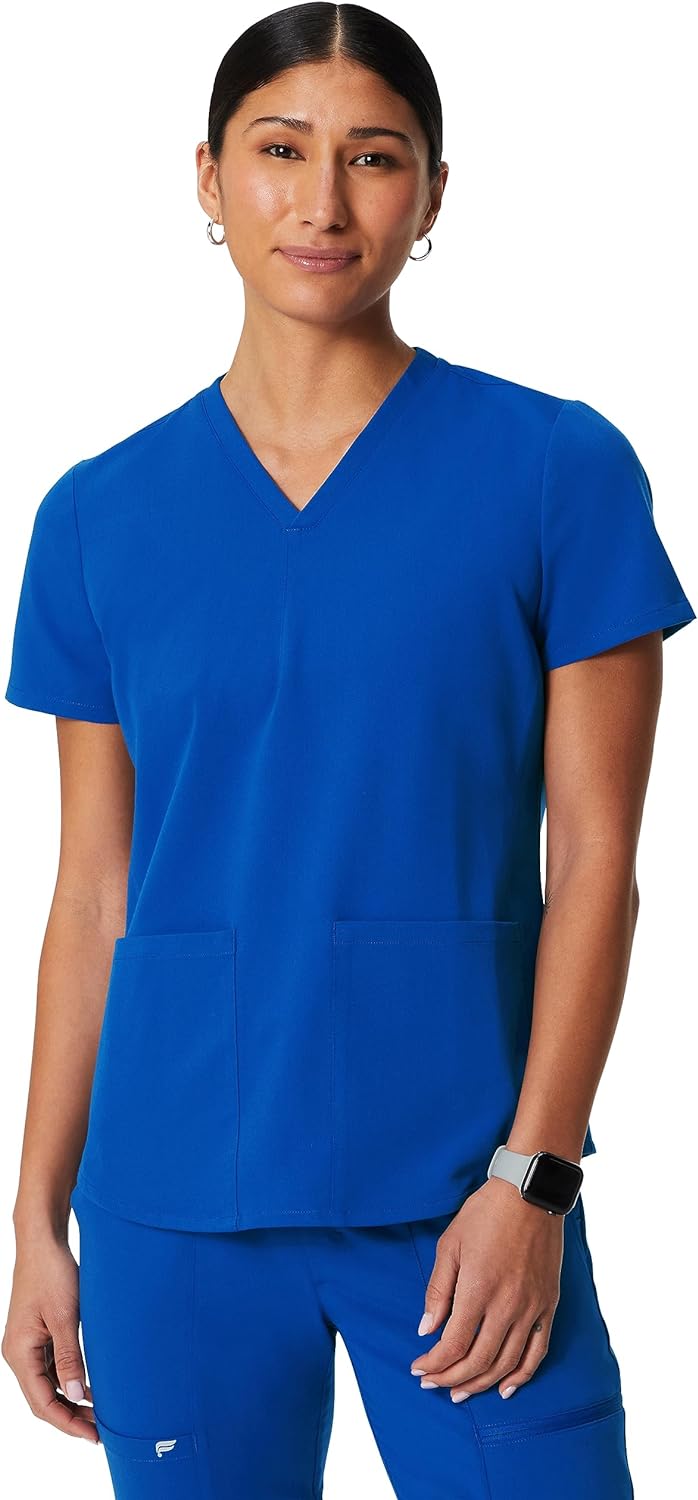 Fabletics Women' Method 2-Pocket Scrub Top - MotionTech, 4-Way Stretch, Wrinkle-Resist, Anti-Shrink