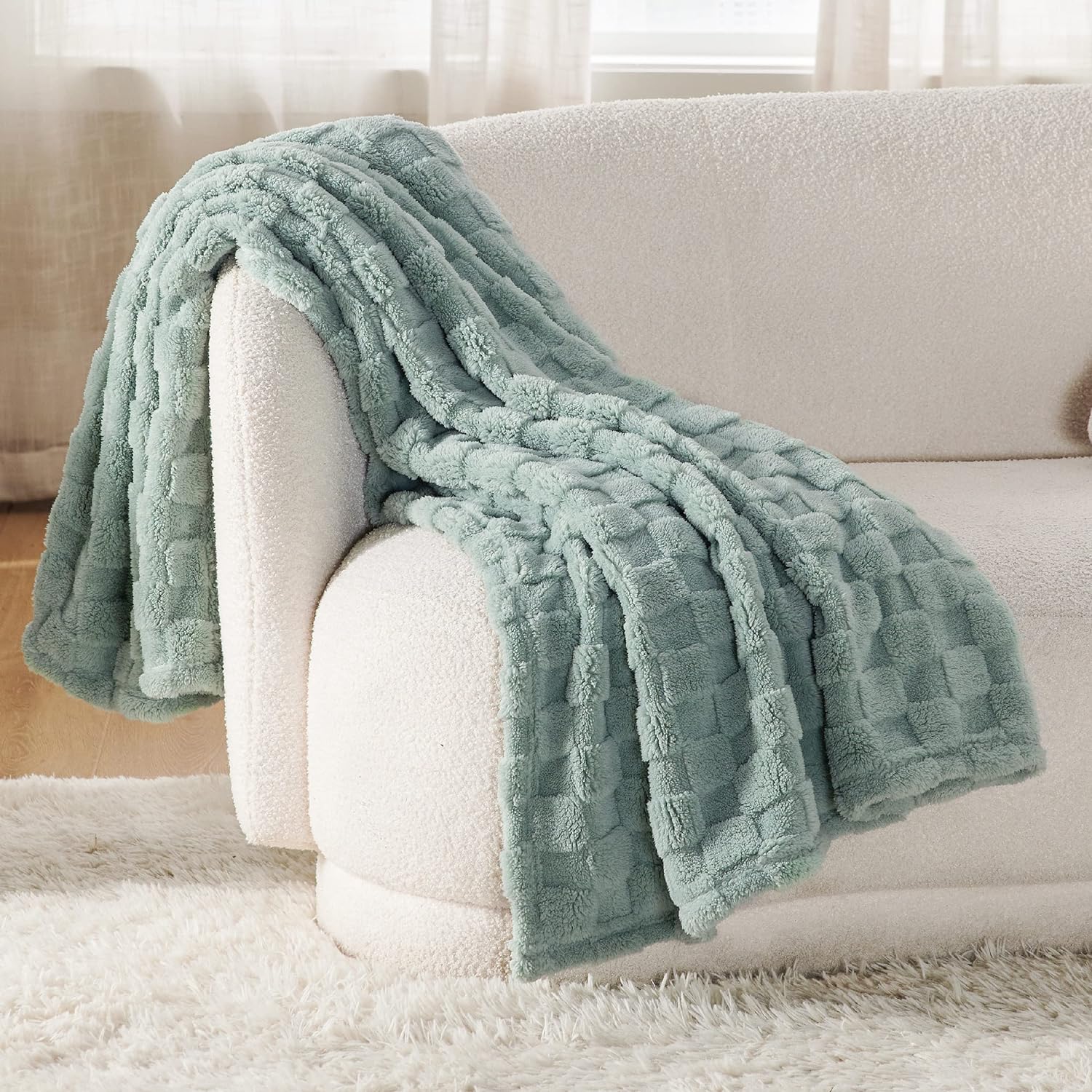 Bedsure Fleece Throw Blanket for Couch - Super Soft Cozy Blankets for Women, Cute Small Blanket for Girls, Sage Green, 50x60 Inches