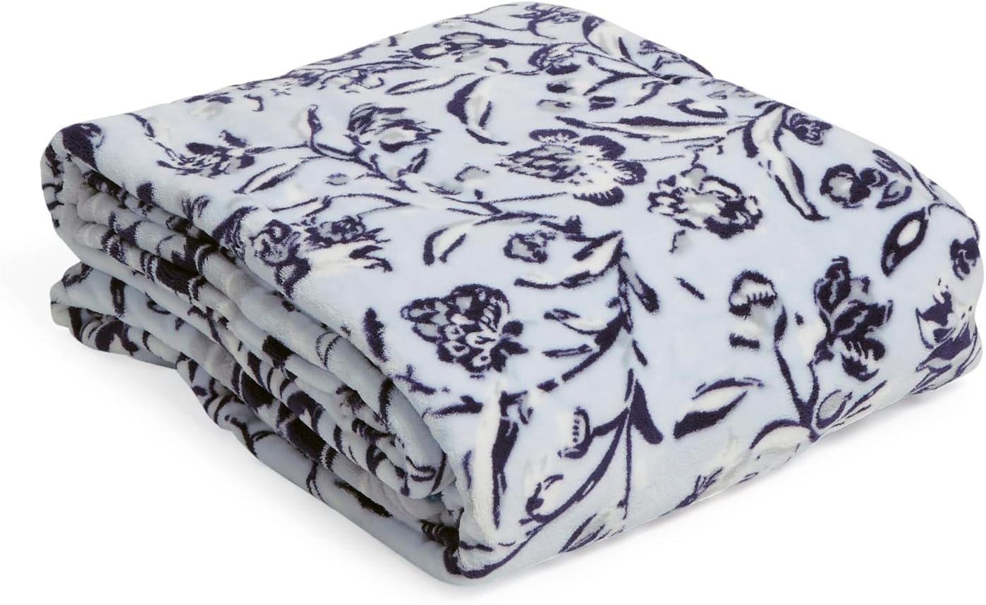 Vera Bradley Women', Oversized Fleece Plush Throw Blanket