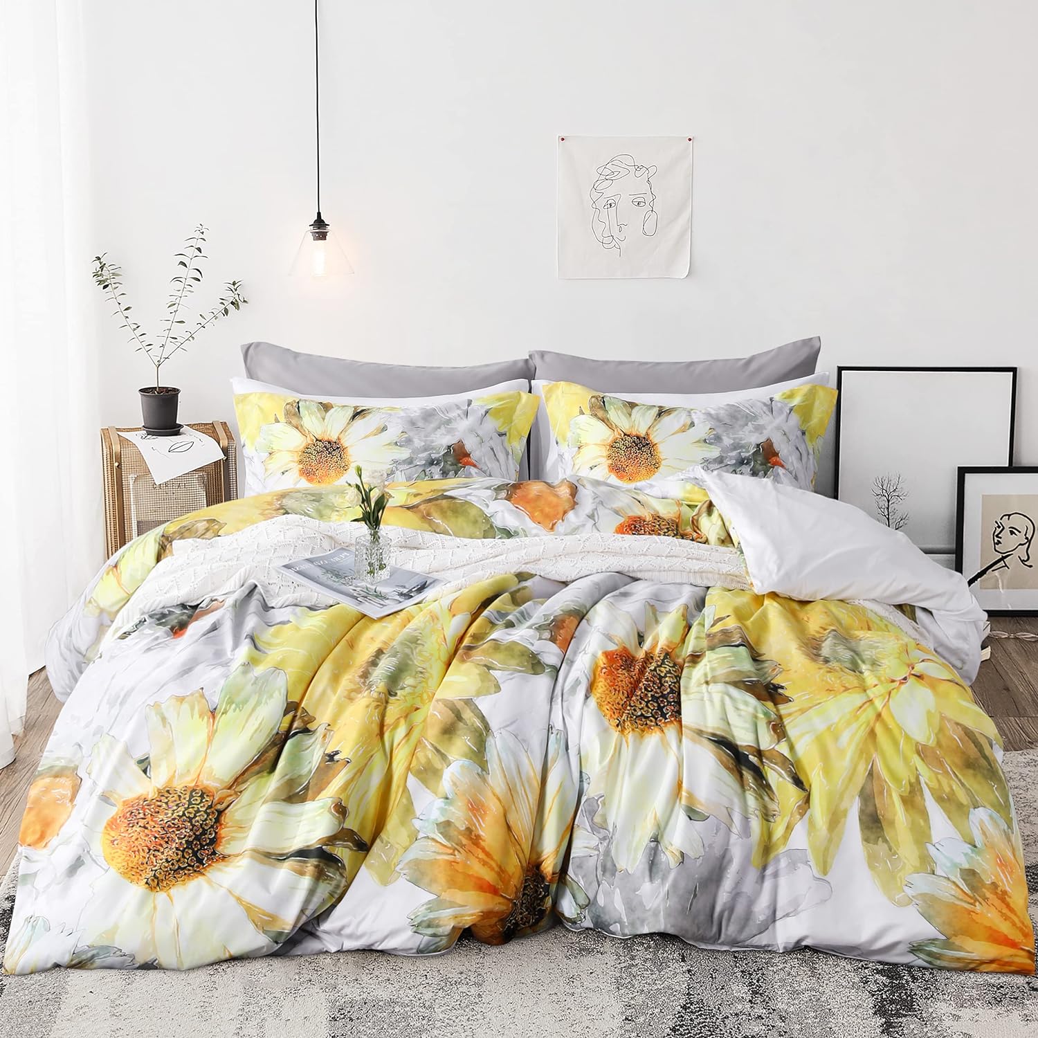 NTBAY Microfiber Queen Duvet Cover Set, 3 Pieces Ultra Soft Sunflowers Printed Comforter Cover Set with Zipper Closure and Corner Ties, Yellow and White