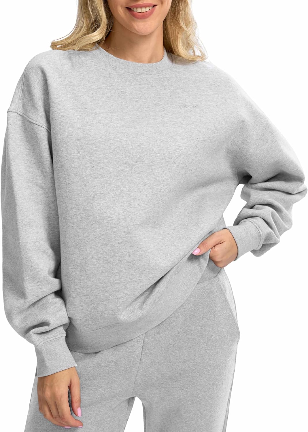 G Gradual Women' Crewneck Sweatshirts Oversized Cotton-blend Fleece Pullover Sweatshirt for Women Loose Fit