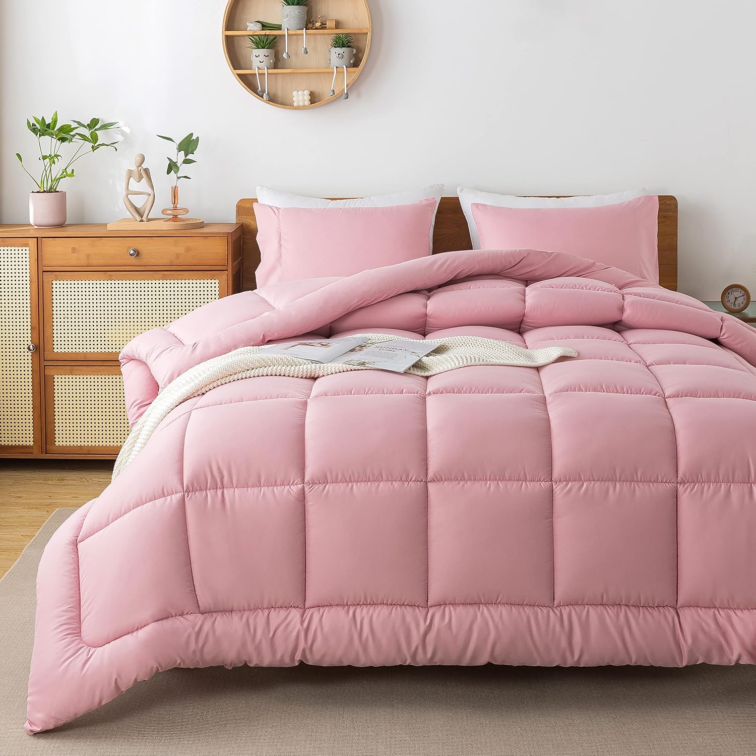 WhatsBedding Pink Comforter Set King, Lightweight All Season Soft Down Alternative Bed Comforter, 3 Pieces Bedding Set with 2 Pillowcases, King Size, 102x90