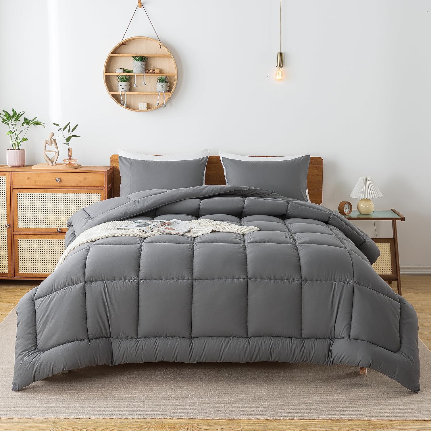 Grey Comforter Set, King Lightweight All Season Soft Down Alternative Bed Comforter, 3 Pieces Bedding SetKing Size102x90