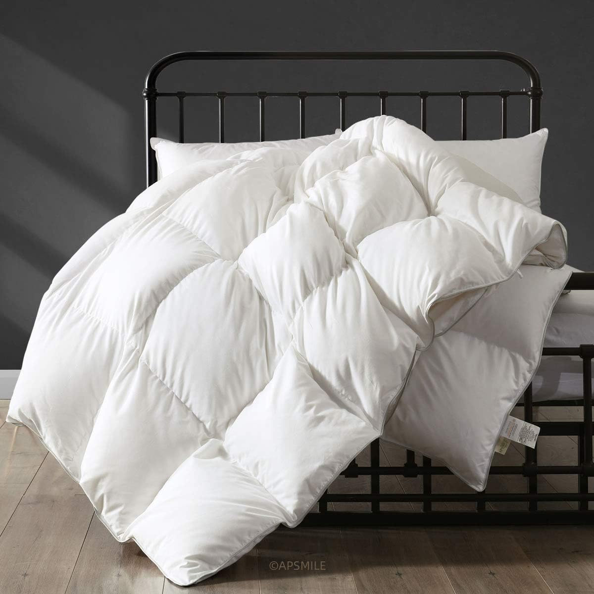 APSMILE Heavyweight Full/Queen Goose Feathers Down Comforter for Colder Weather/Sleeper, Ultra-Soft Hotel Collection Goose Down Duvet Insert, 46oz Fluffy Thick Winter Down Comforter(90x90, White)