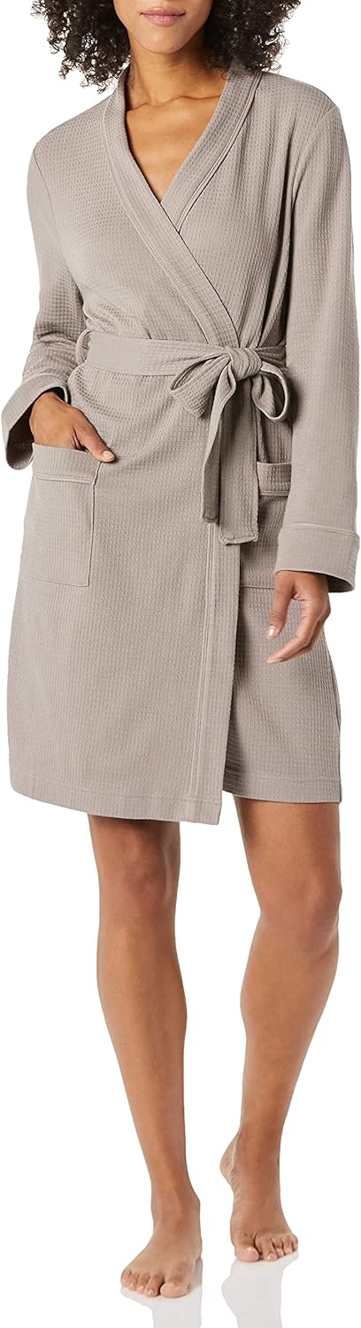 Amazon Essentials Women' Lightweight Waffle Mid-Length Robe (Available in Plus Size)