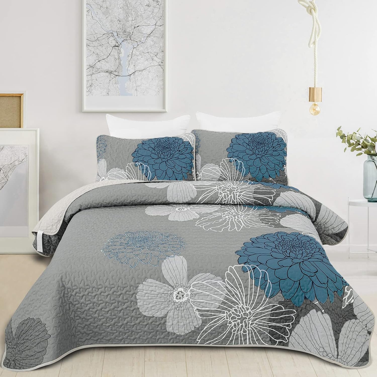 Floral Quilt Set California King Blue Boho Bedspread 3 Pieces Soft Lightweight Coverlet with 2 Pillow Shams for All Season 106x96