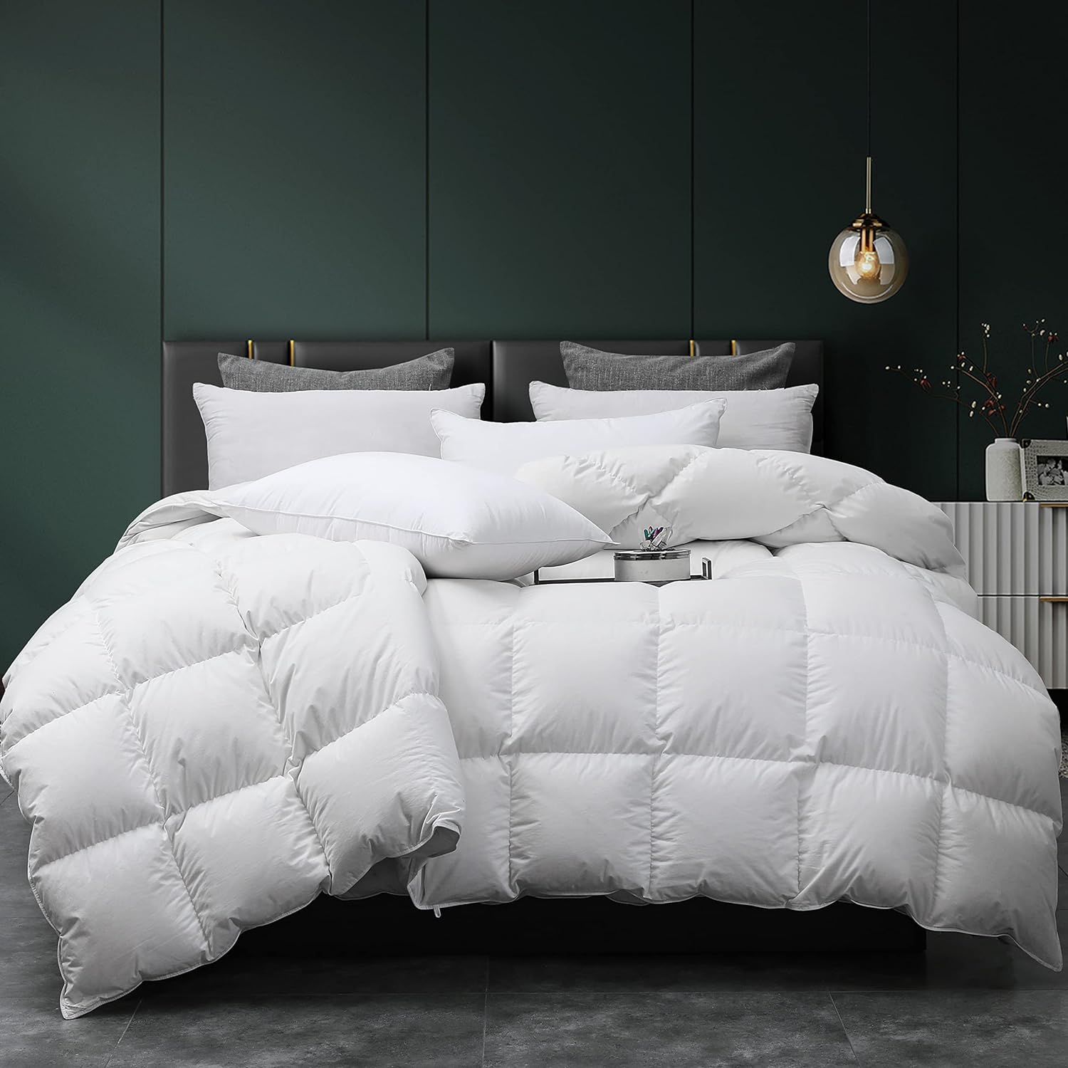 Three Geese Down Comforter for Cold Weather,Bedding Comforter Duvet Insert Winter Warmth with 61oz Fill Weight,100% Skin-Friendly Cotton,Queen 90x90inches,750 Fill Power Fluffy with Corner Tabs.